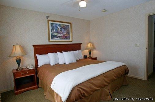 Suburban Extended Stay Hotel Omaha Room photo