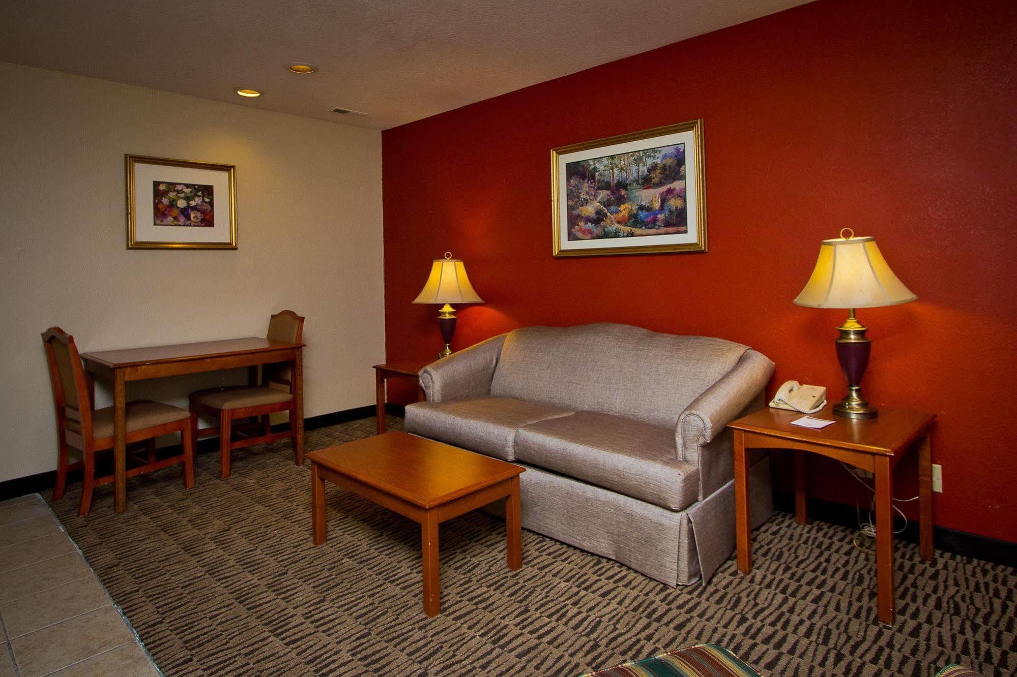 Suburban Extended Stay Hotel Omaha Exterior photo
